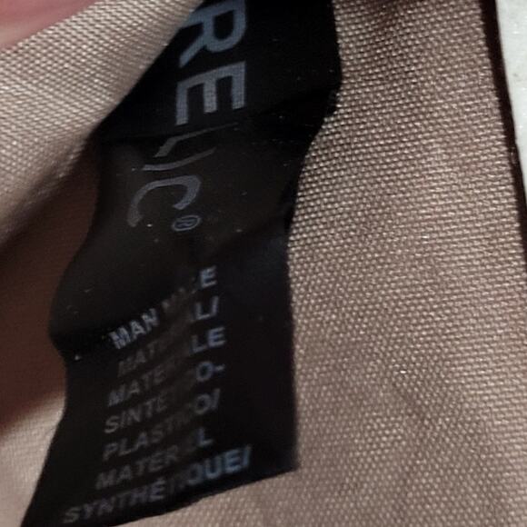 RELIC Faux Leather Bird Wallet 4" X 3.5" Eggshell Cornflower Blue 3D Studded - Picture 7 of 9